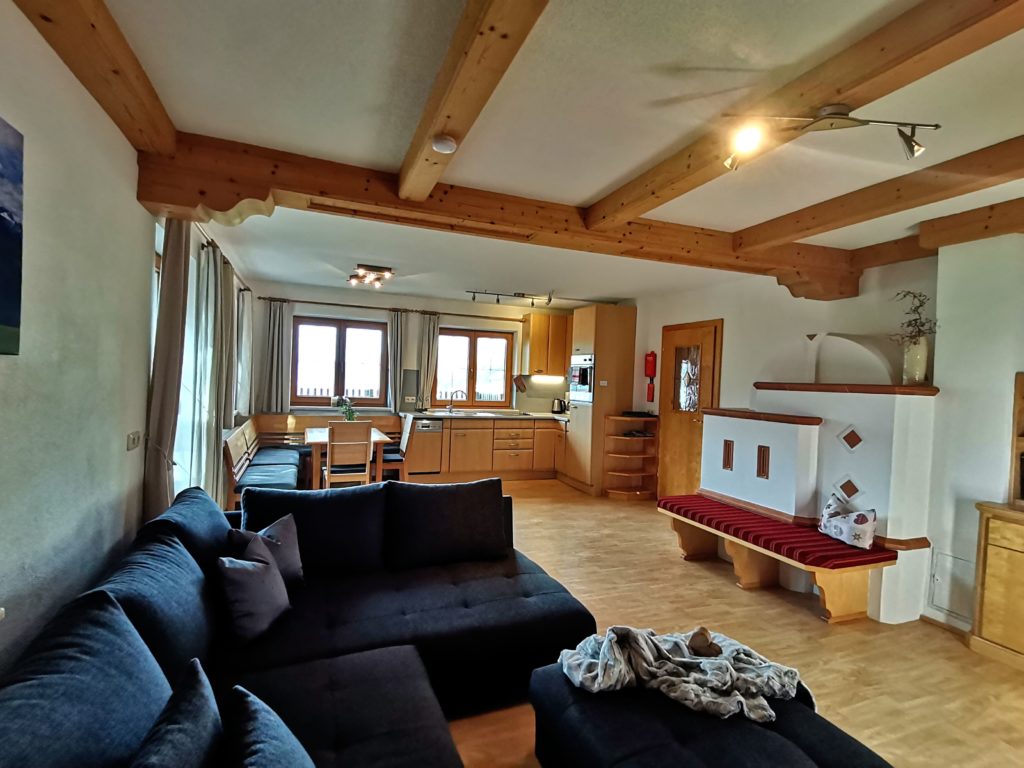 Ferienwohnung Point Zillertalblick Wohnraum